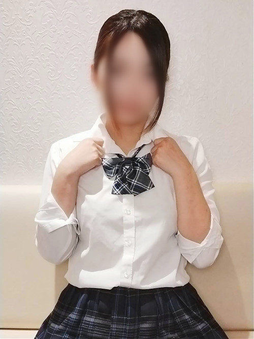 みい